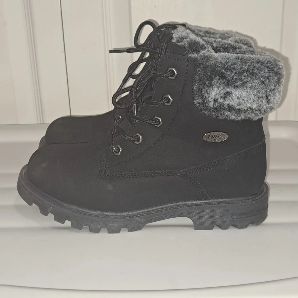Lugz combat bootie - faux fur - size 2 - lace up non slip memory foam